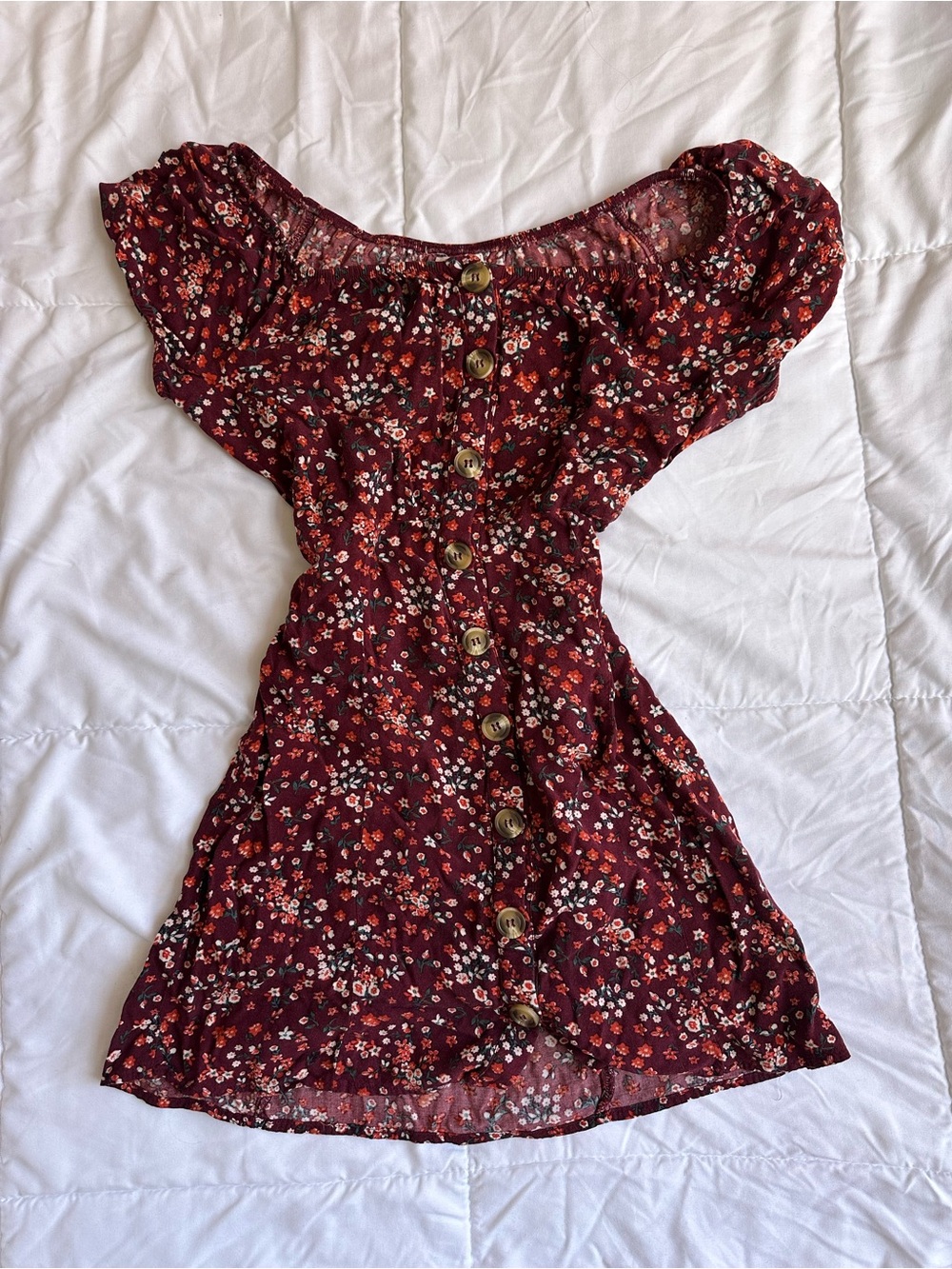 Sky and Sparrow Burgundy Floral Off-Shoulder Button-Front Mini Dress